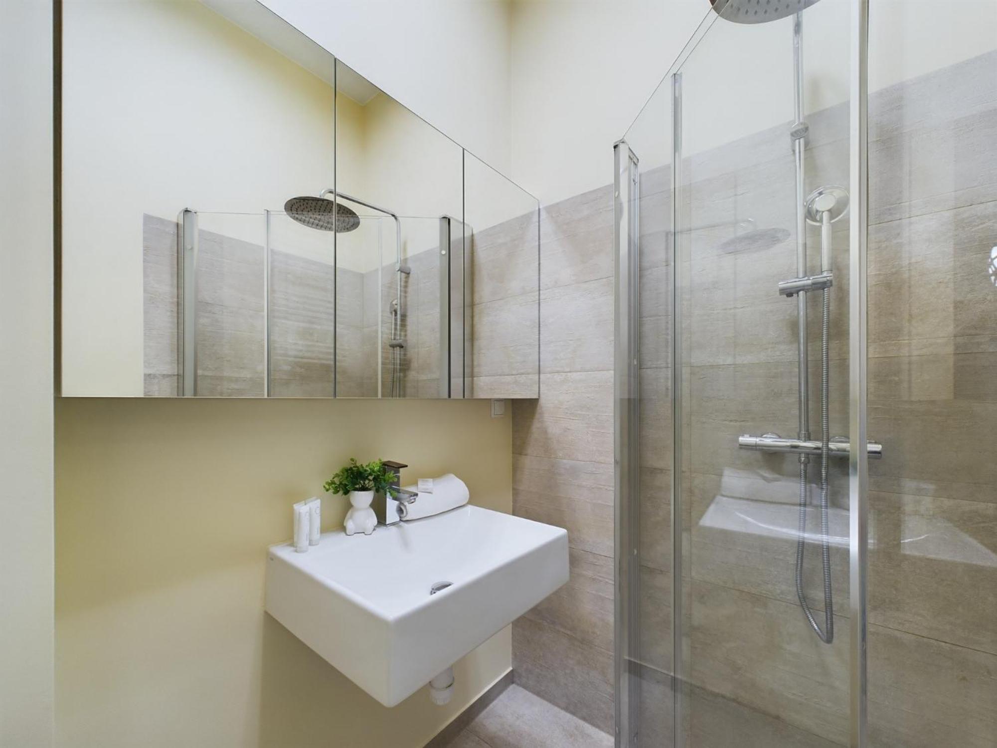 Bright Near The Palace Of Culture & Science By Renters Warszawa